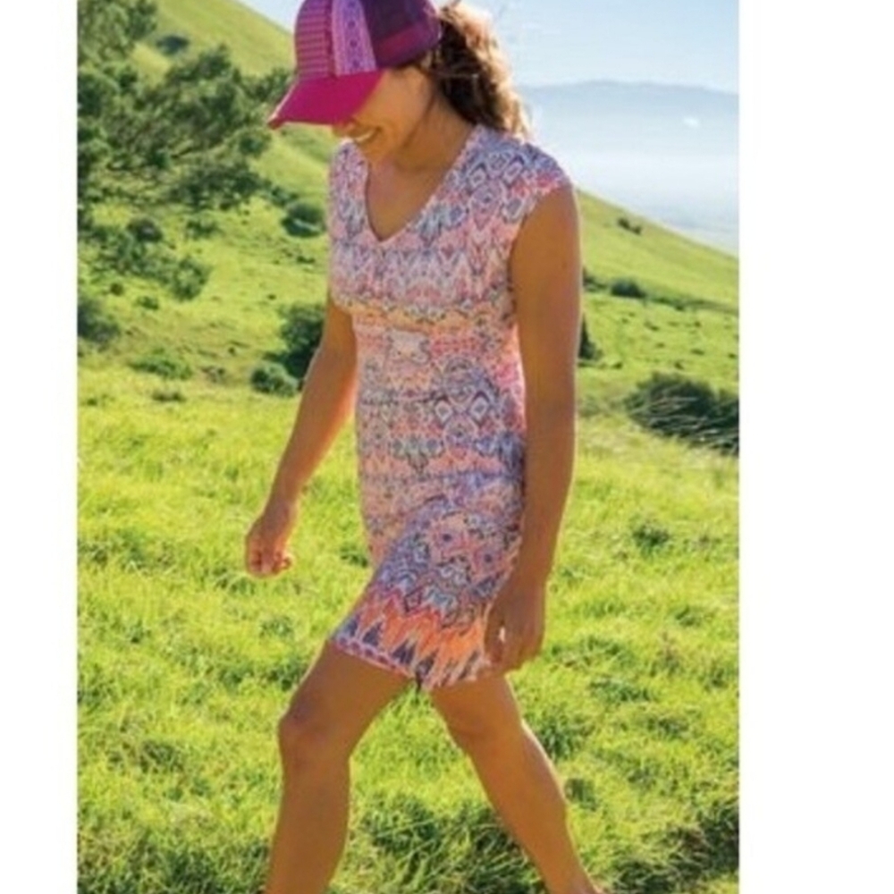 Title Nine Women's Diamalete Ikat Printed Athletic Dress Short Sleeve Large